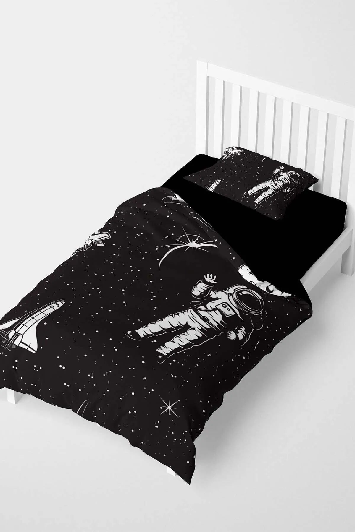 Siyah Uzay Astronot 3d Pamuk Saten Çocuk Nevresim Takımı