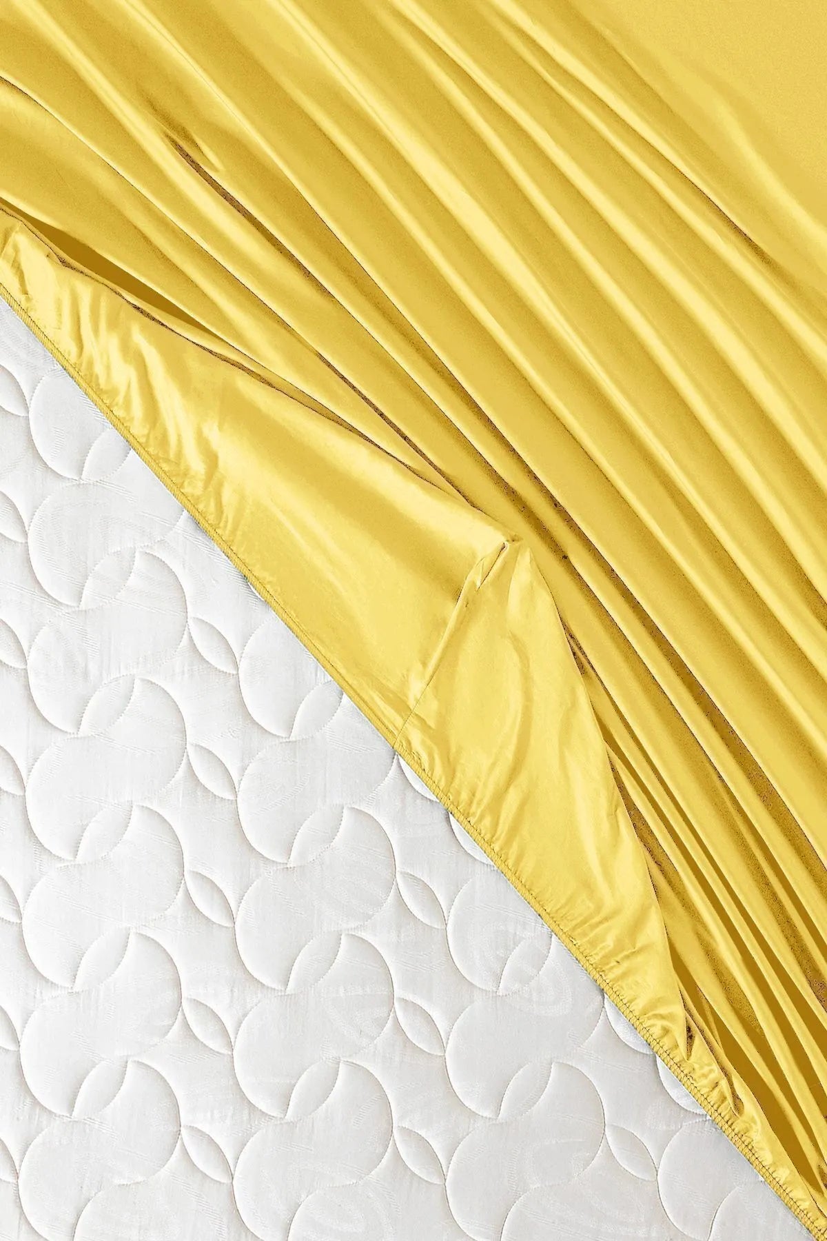 Lastikli Çarşaf %100 Pamuk Oeko-tex® Sertifikalı (Nevresim Kumaşından Üretilmiştir) 57 Tel Sarı