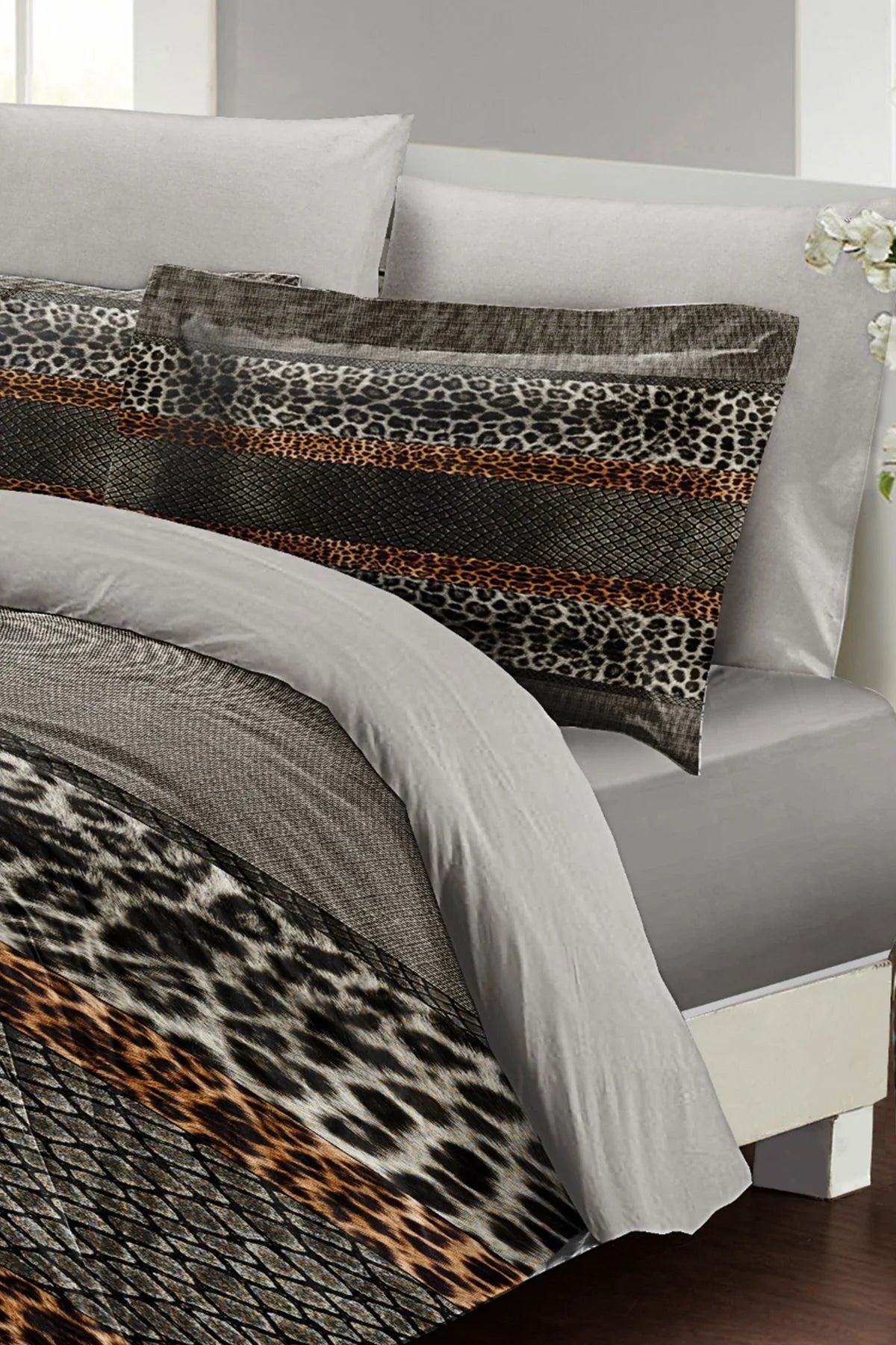 Leopar Çift Kişilik Nevresim Takımı Özel Dokuma Pamuk Saten Leopard Snake