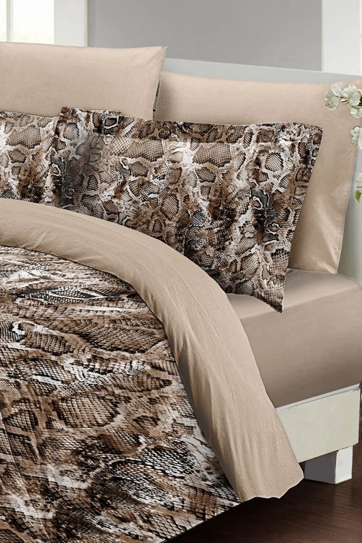 Leopar Çift Kişilik Nevresim Takımı Özel Dokuma Pamuk Saten Wall Snake