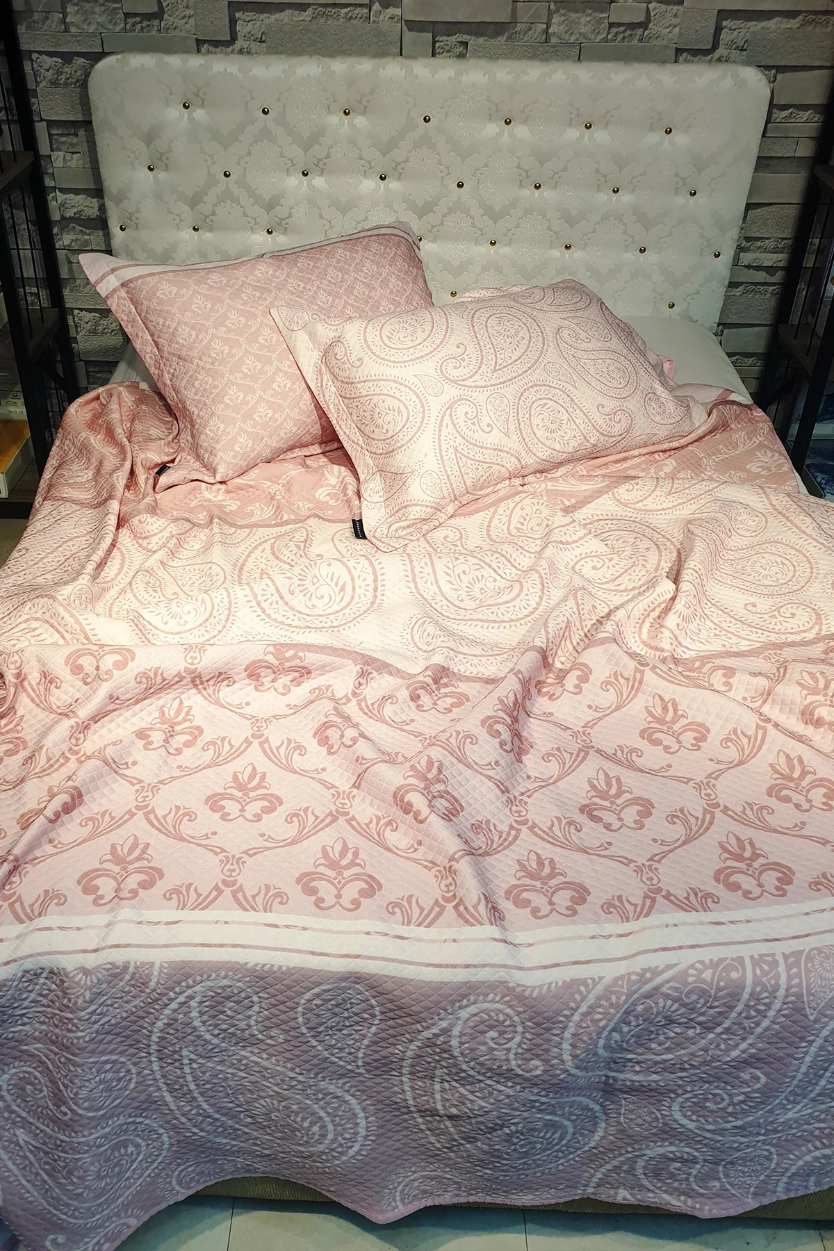 Pike Takımı Pamuklu Çift Kişilik Jakar Dokuma Yatak Örtüsü Pink Sumurg