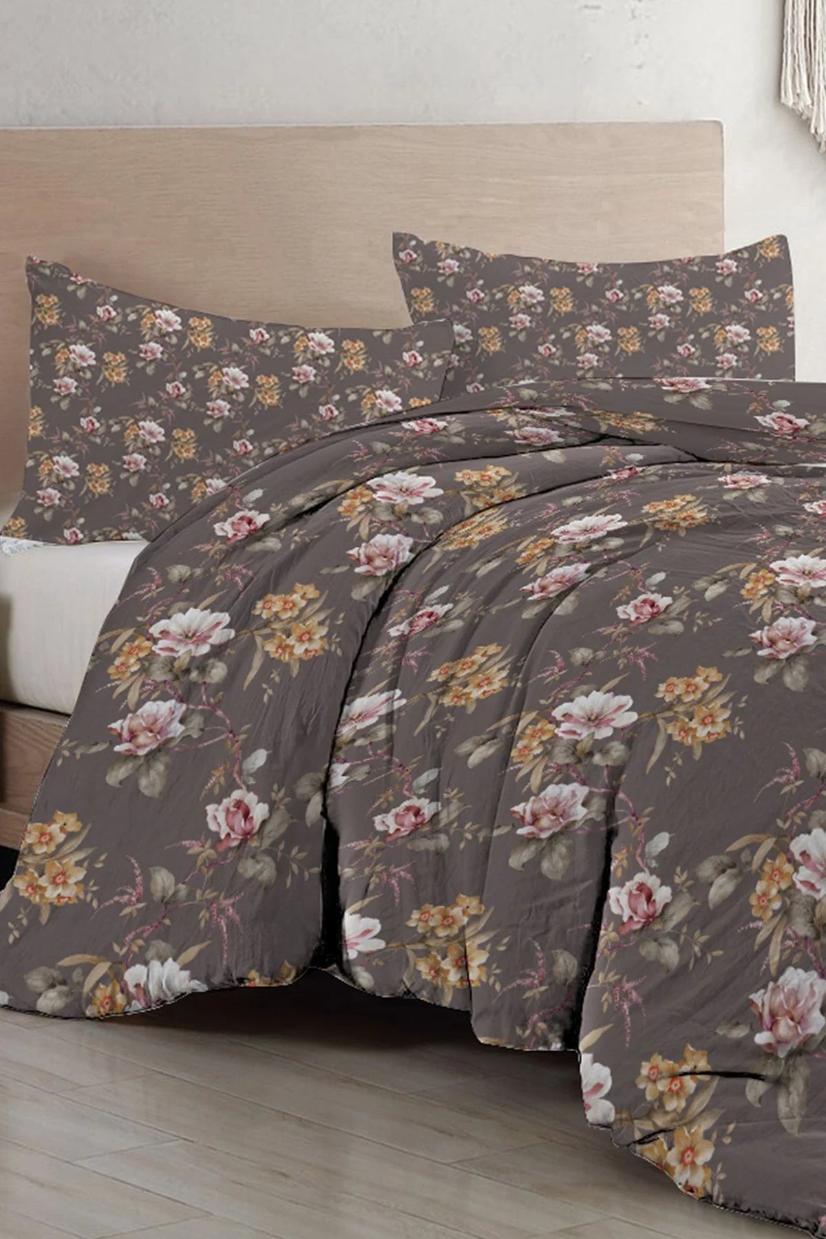 Retro Flowers Luxury Çift Kişilik Pamuk Saten Nevresim Takımı