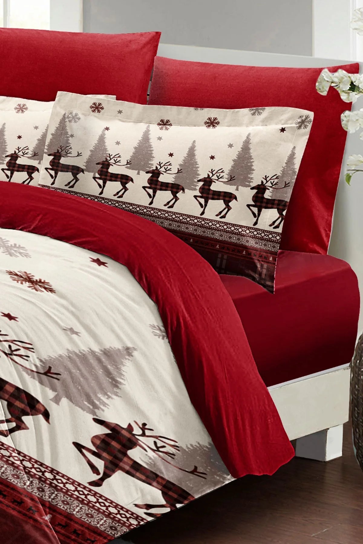 Yılbaşı Nevresim Takımı Çift Kişilik %100 Pamuk Saten Red Deers