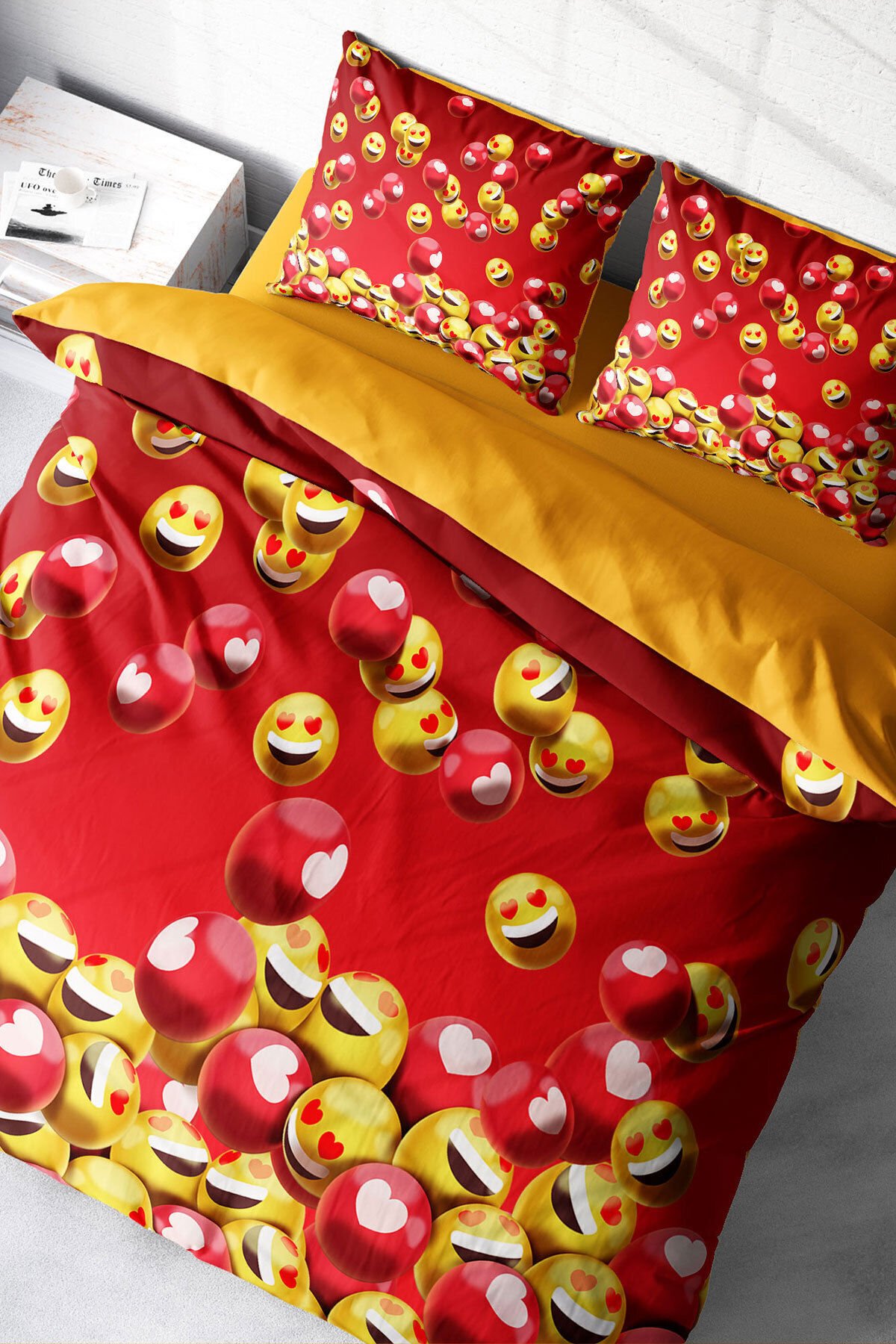 Lastikli Çarşaflı %100 Pamuk Saten Çift Kişilik Nevresim Takımı Emoji In Red